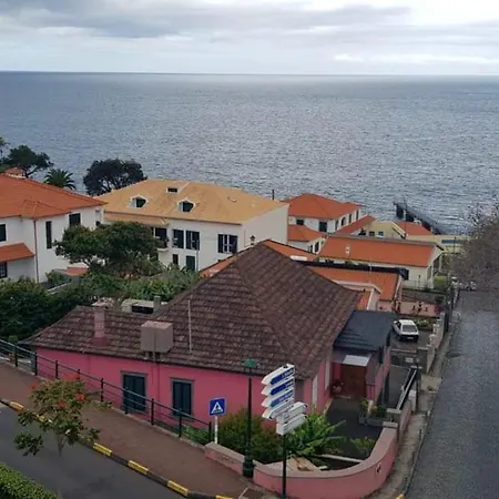 With One Bedroom In Santa Cruz With Wonderful Sea View Enclosed Garden And Wifi 1 Km From The Beach Apartment